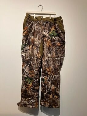 Men's Camo Hunting Pants in Olive and Brown